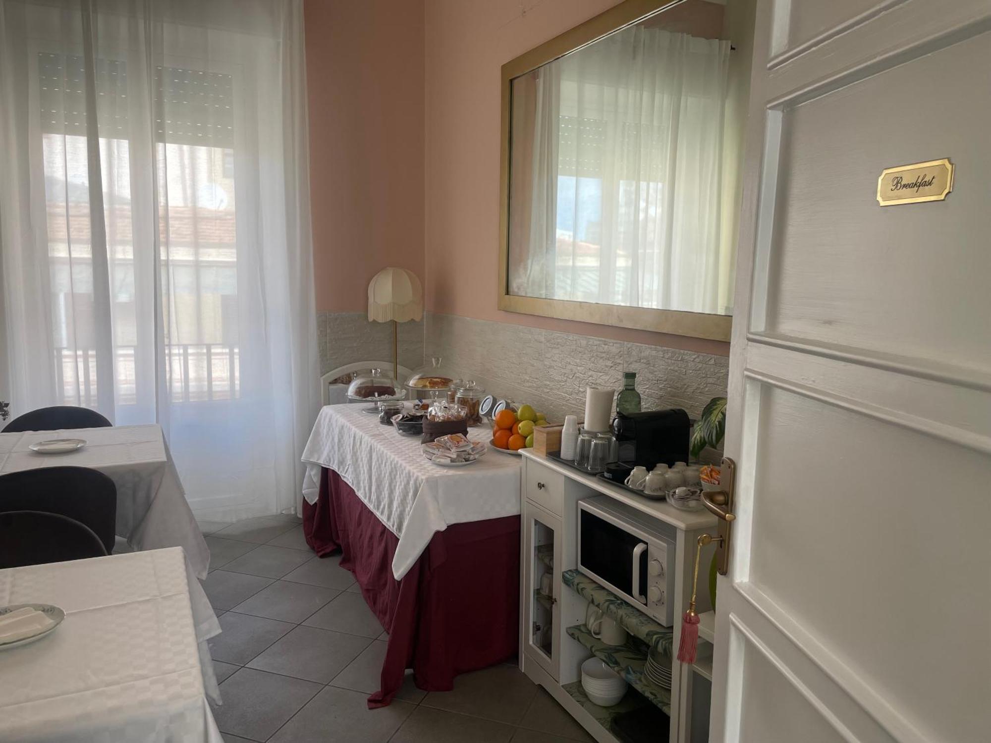 La Terrazza Su Palermo Bed & Breakfast Bagian luar foto