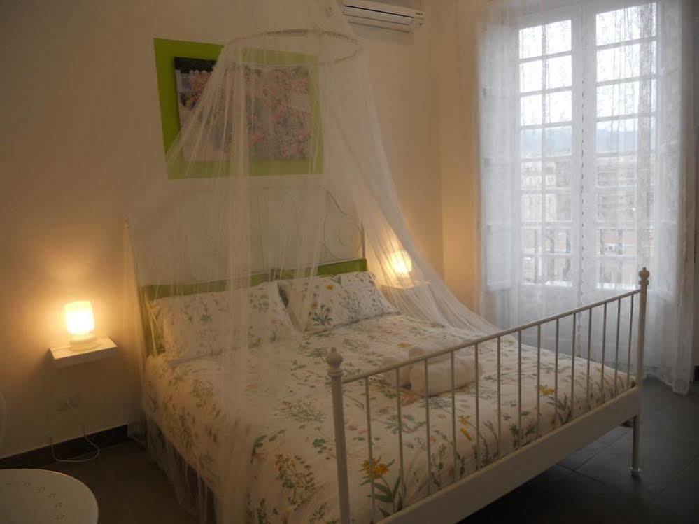 La Terrazza Su Palermo Bed & Breakfast Bagian luar foto